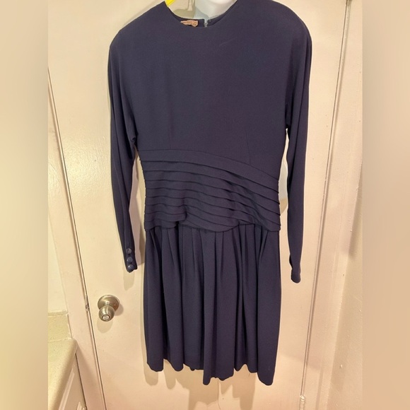 VINTAGE NAVY BLUE OVER THE KNEE DRESS - Picture 13 of 16